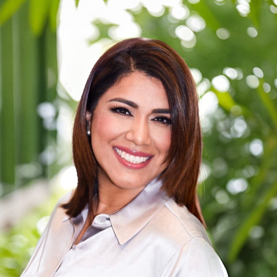 Lidia Solorzano, Broker Associate with ReLink Real Estate