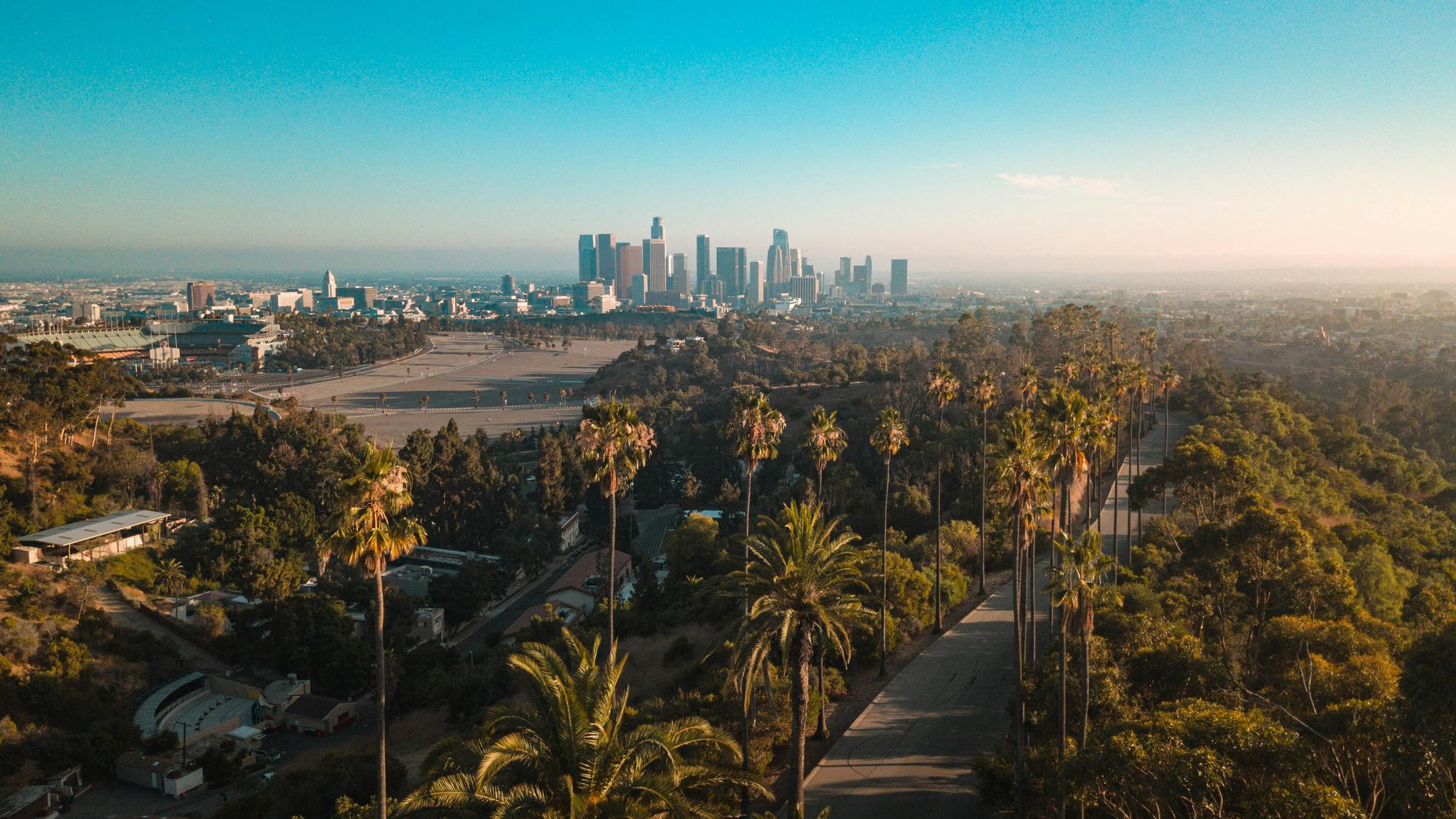 Los Angeles skyline photograph published on the homepage