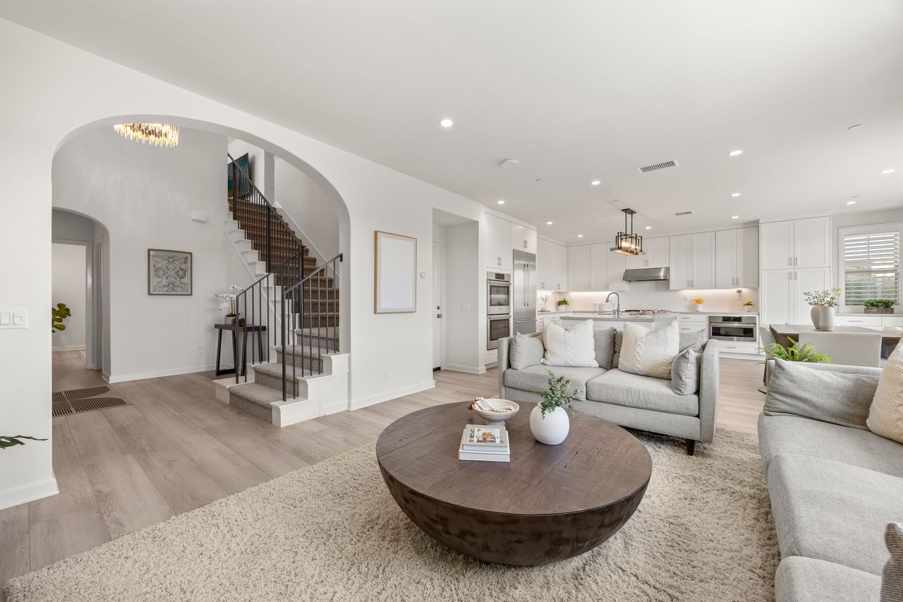  208 Canterbury photo 7