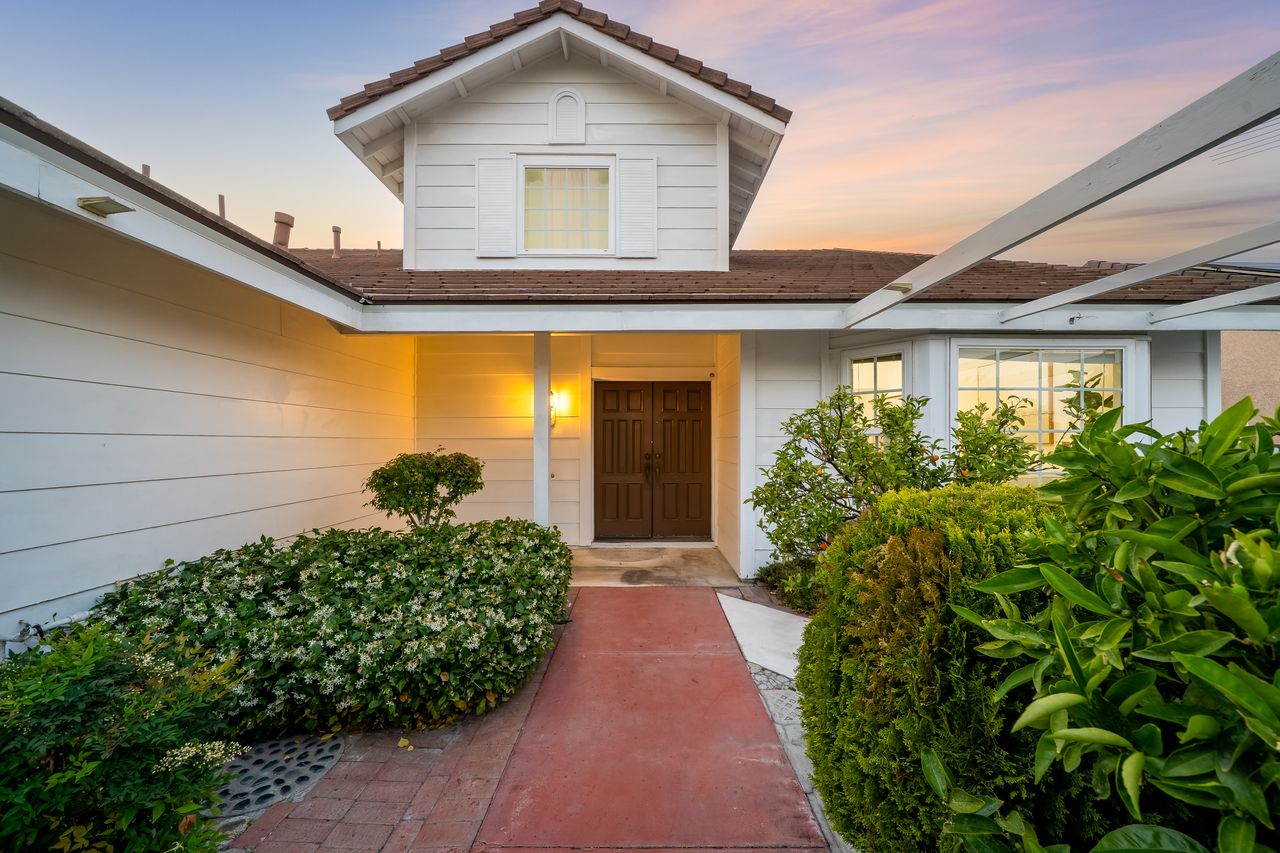 915 W Solano St. photo 4