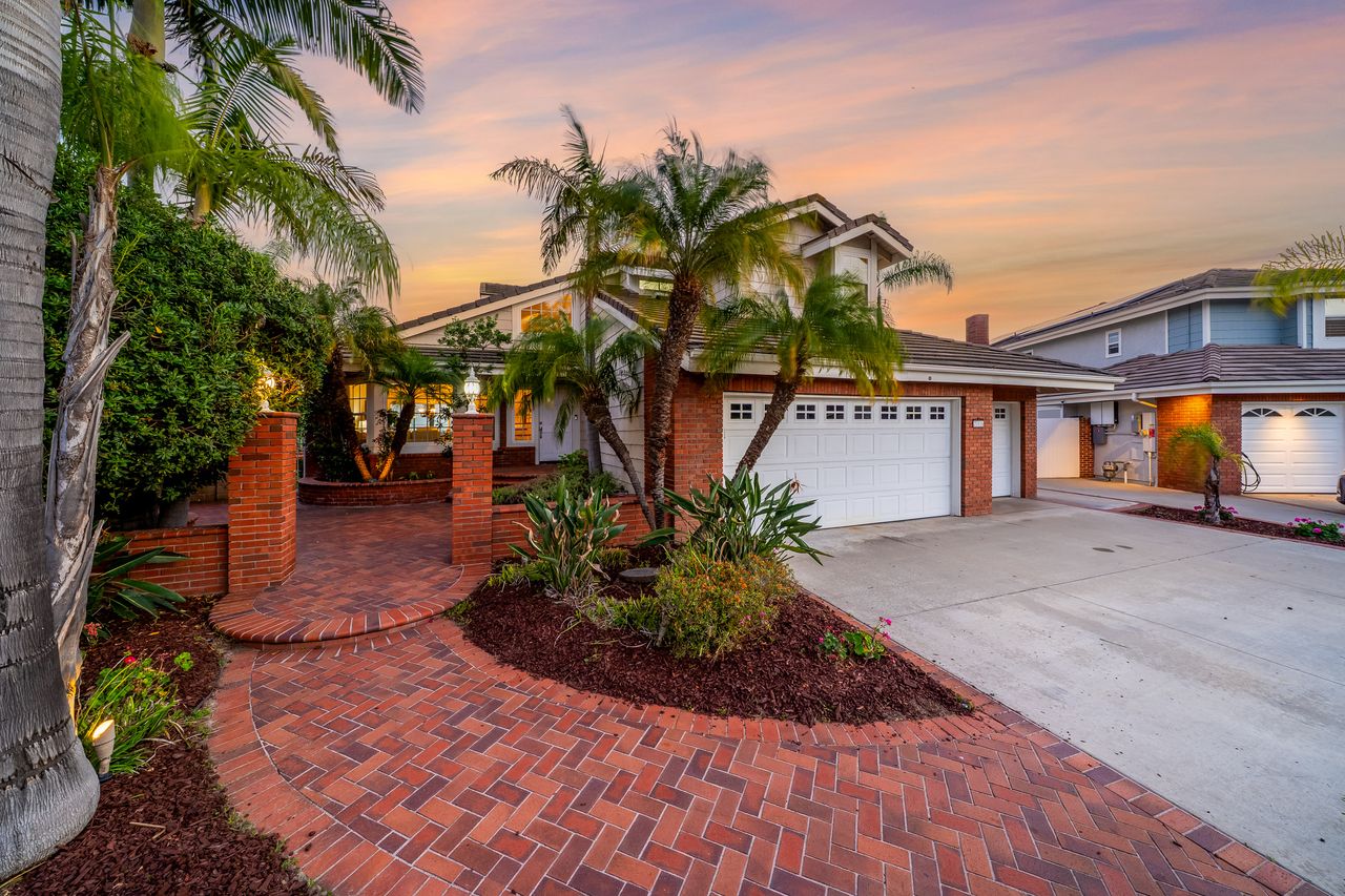 25856 Windsong photo 7
