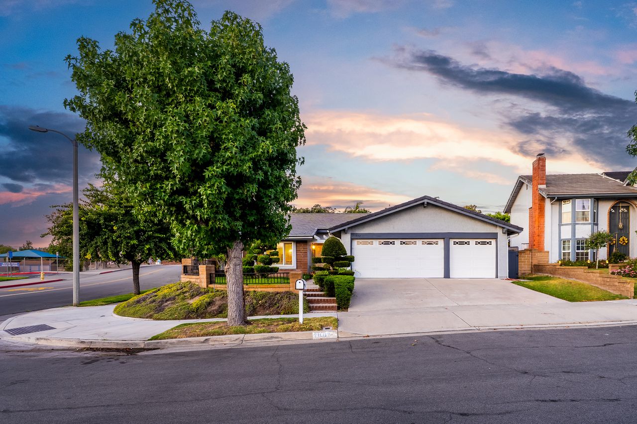 21802 Bass Lake Cir photo 1