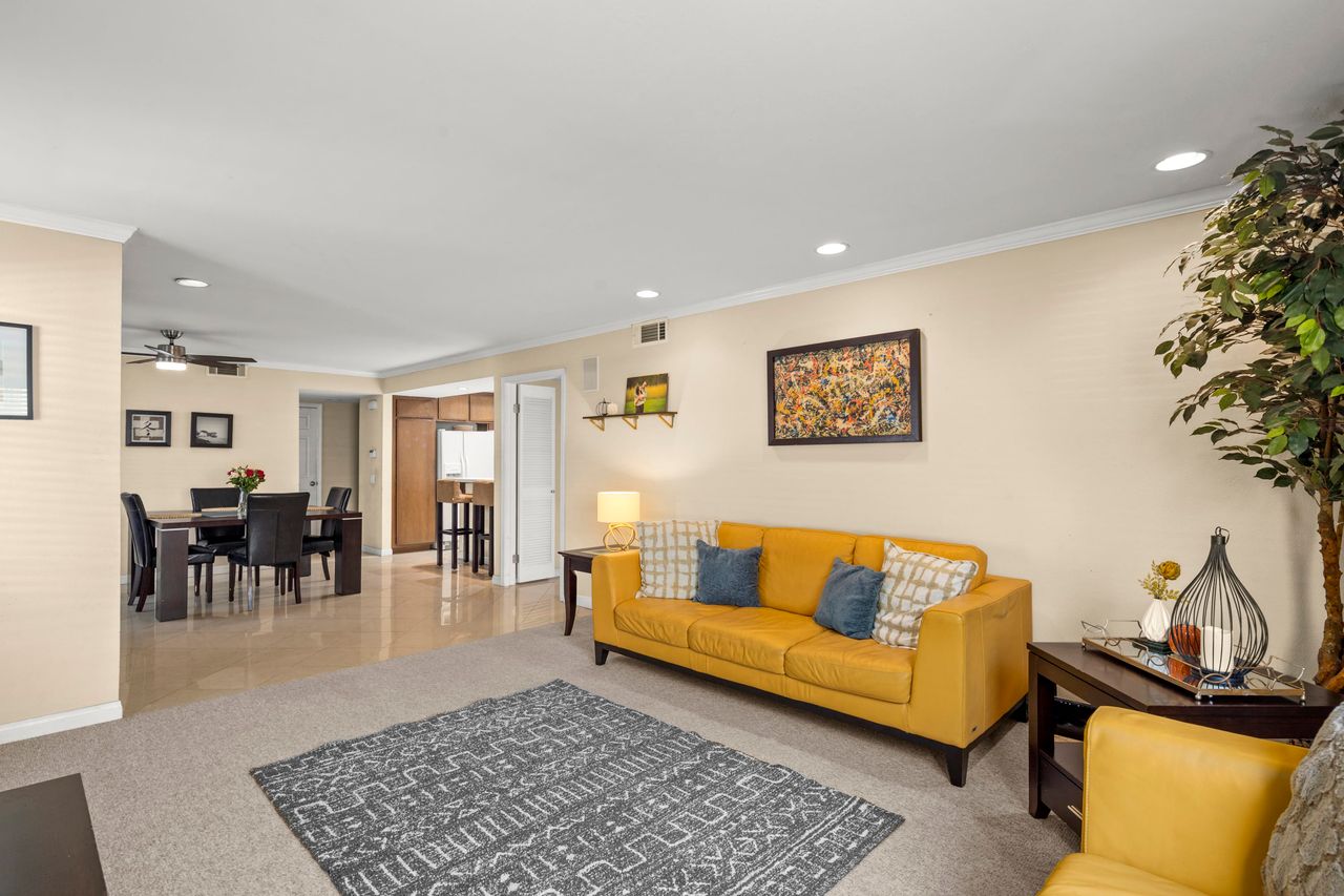 14 Greenfield Unit: 3 photo 5