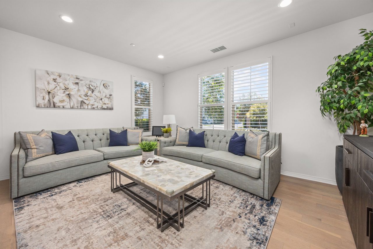 148 Hemisphere, Irvine, CA photo 6