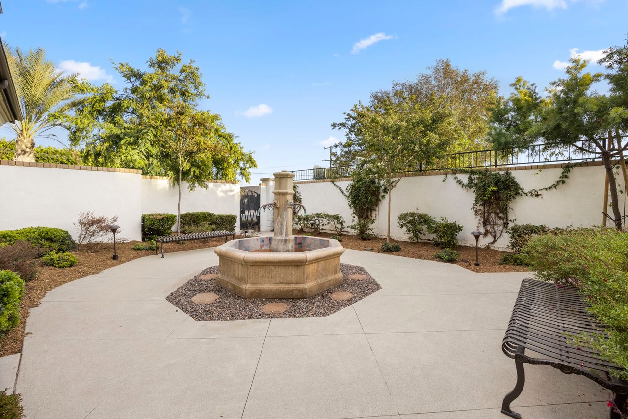 8288 Celestial Ave photo 3