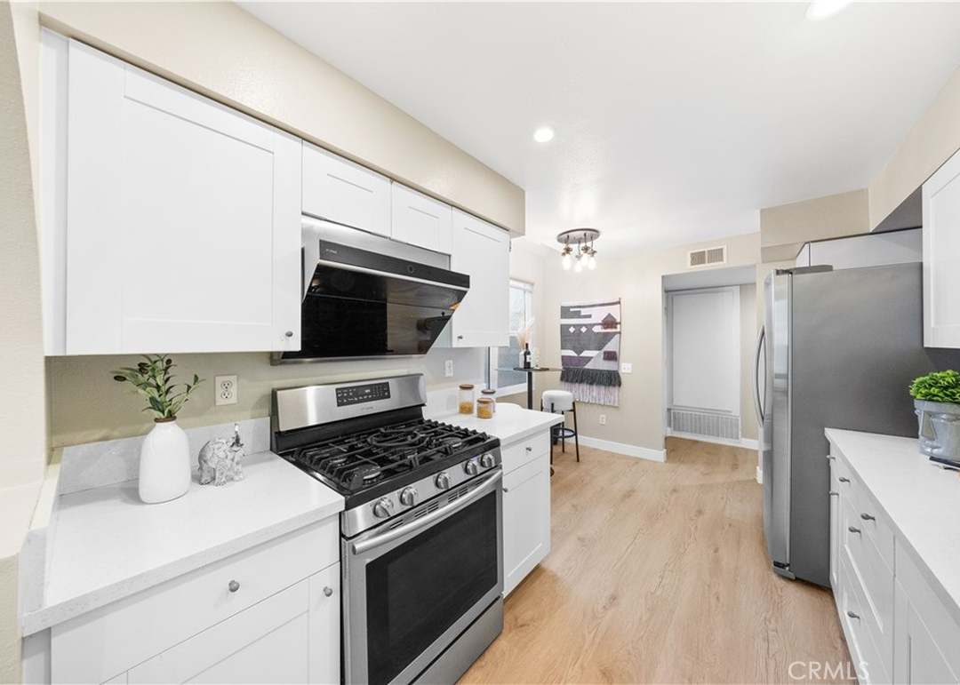 136 Pineview photo 6