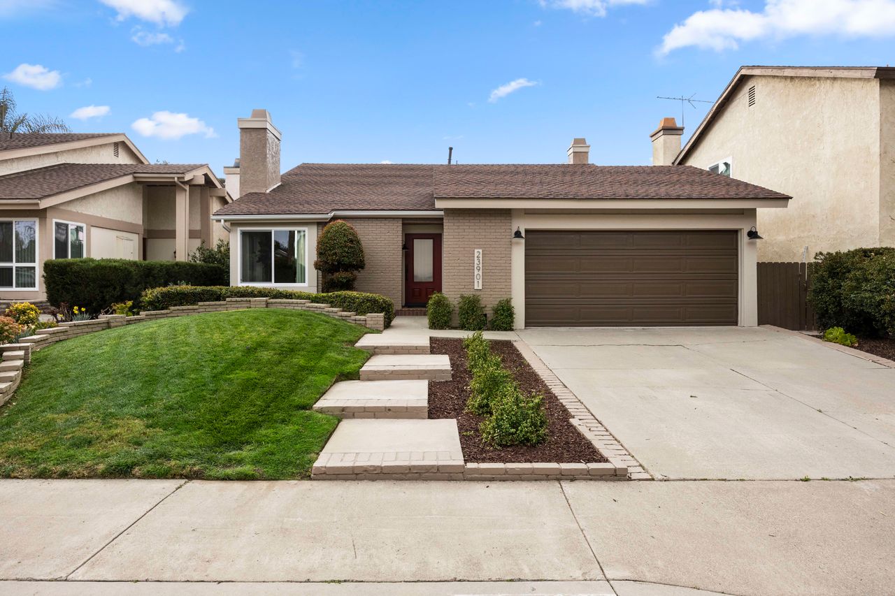 23901 Live Oak Drive photo 2