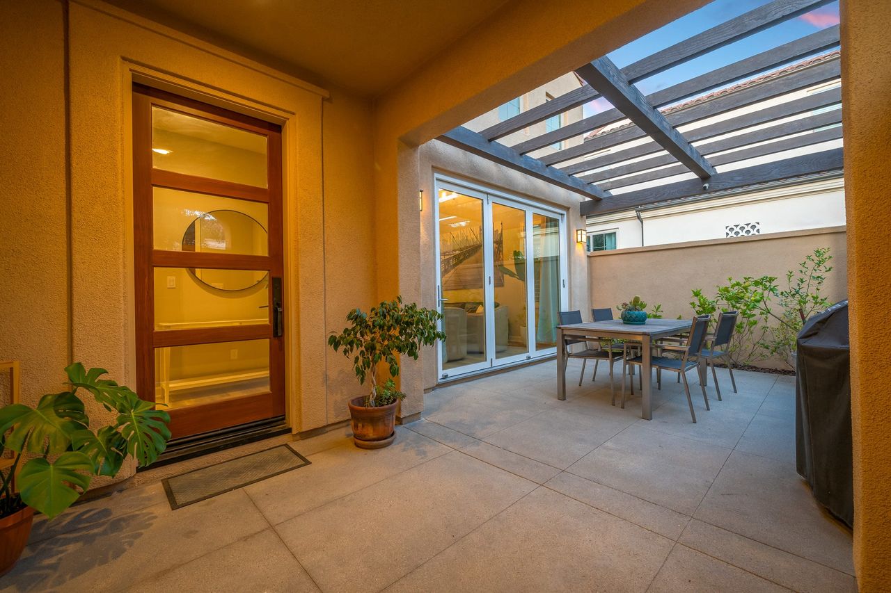 145 Falcon Ridge photo 3