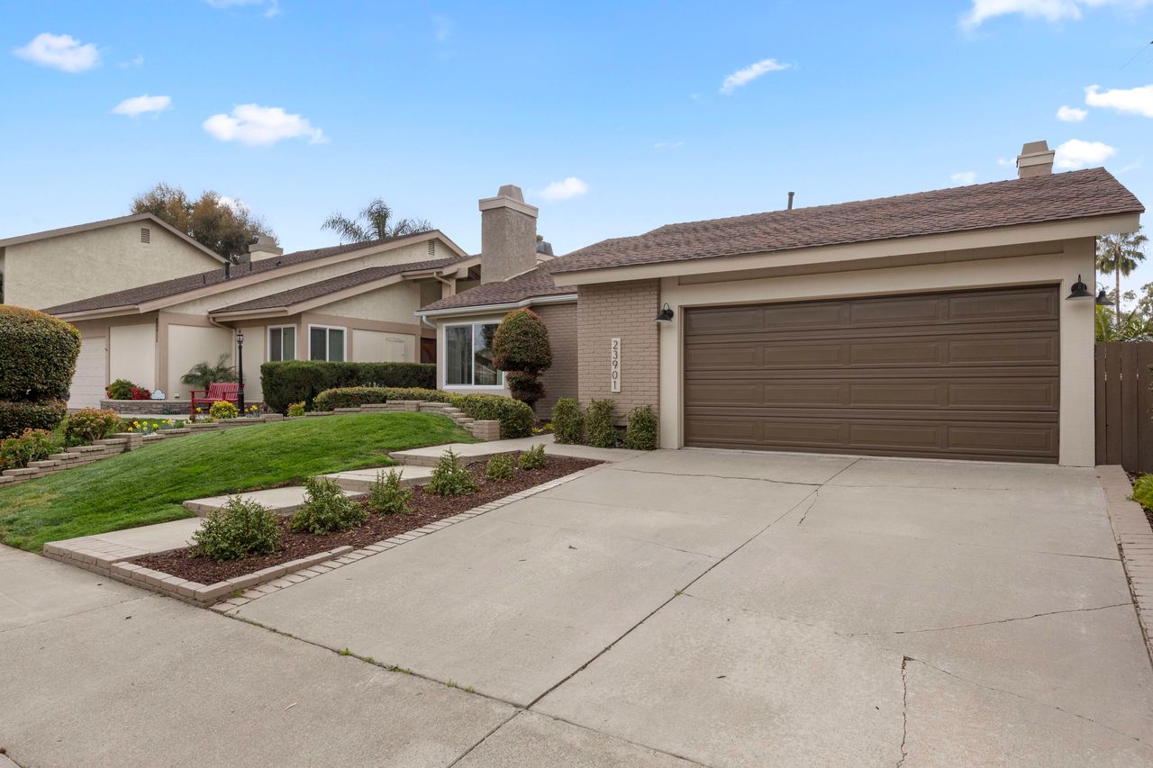 23901 Live Oak Drive photo 3