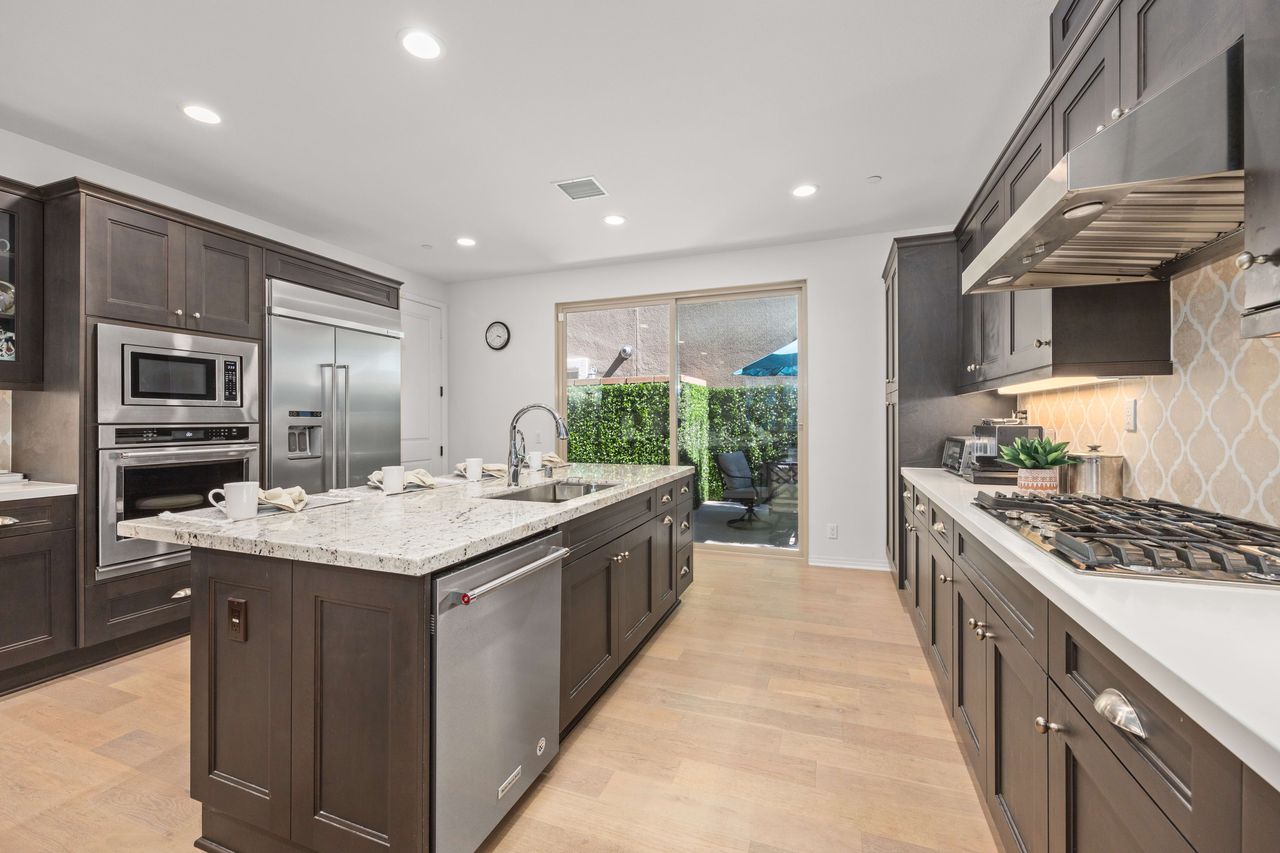 148 Hemisphere, Irvine, CA photo 9