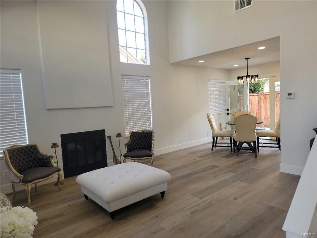 10 Dominguez Street photo 6
