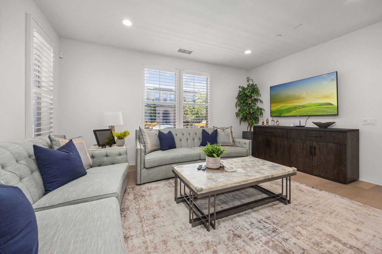 148 Hemisphere, Irvine, CA photo 7