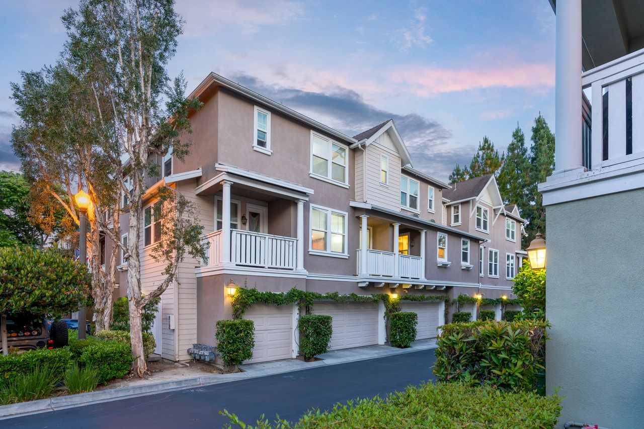 22 Valmont Way photo 1