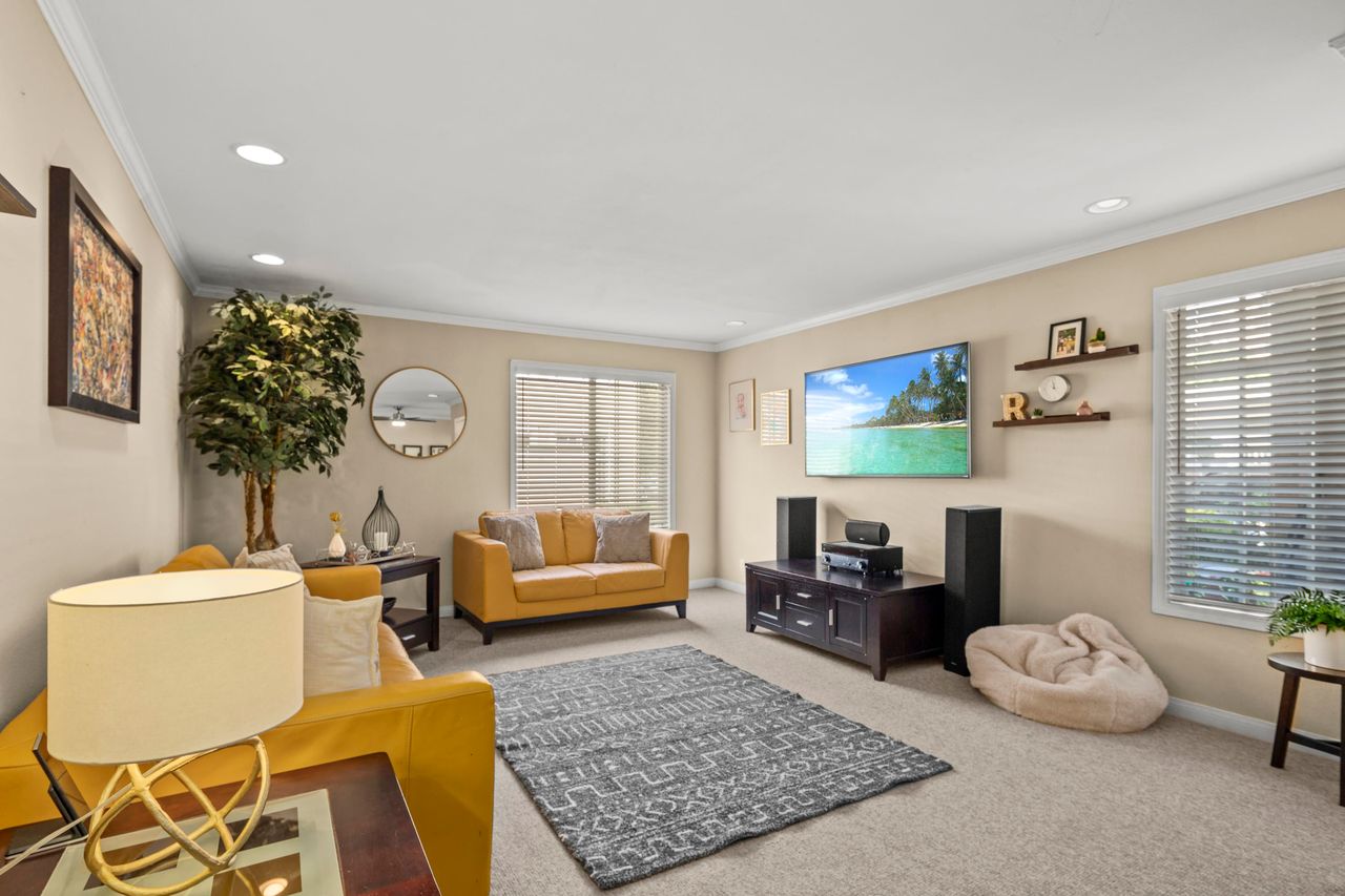 14 Greenfield Unit: 3 photo 6