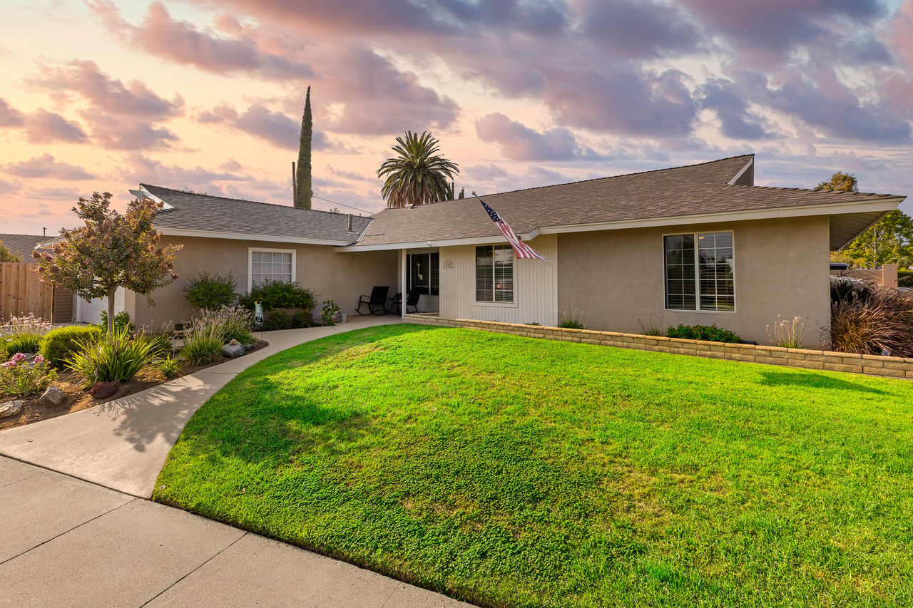 17127 Orange Dr  photo 3