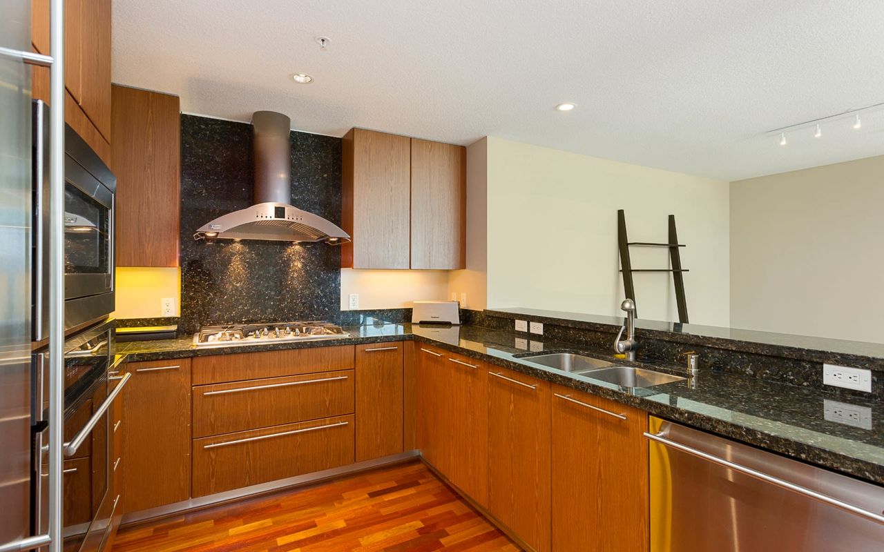 3131 Michelson Drive Unit: 1005 photo 6