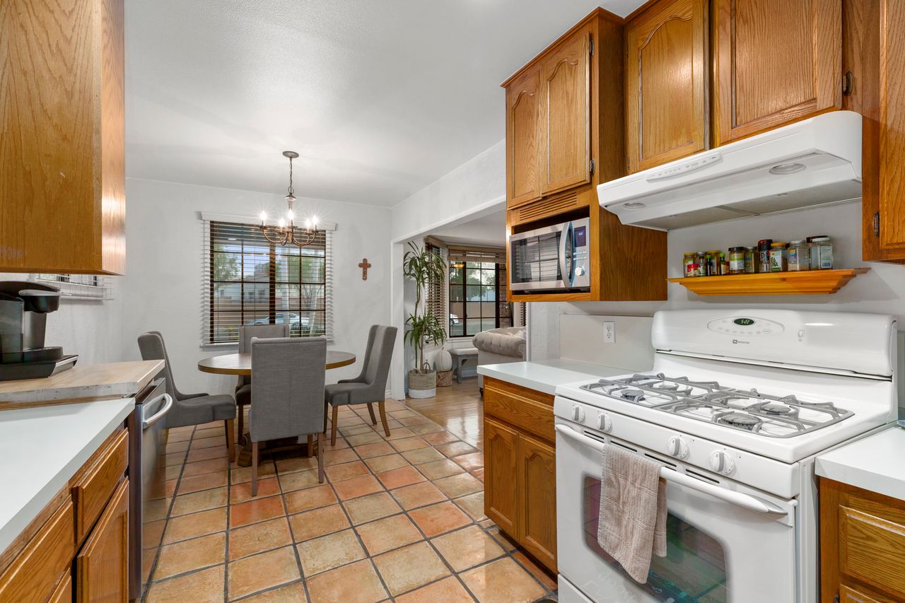 13912 De Alcala Drive photo 8