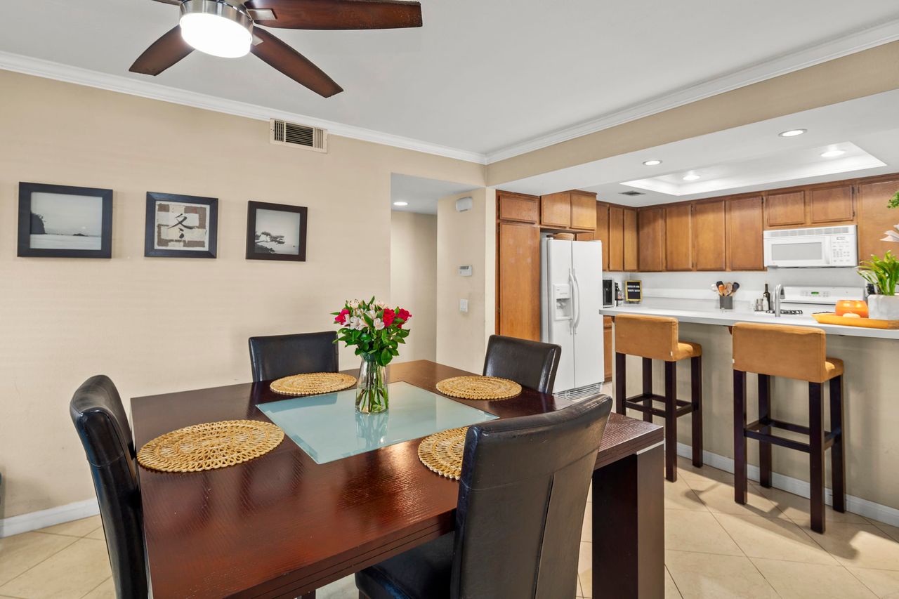 14 Greenfield Unit: 3 photo 8