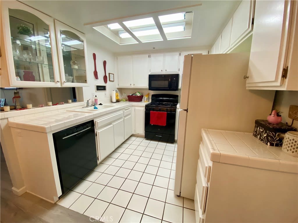 1501 Brea Blvd #224 photo 4