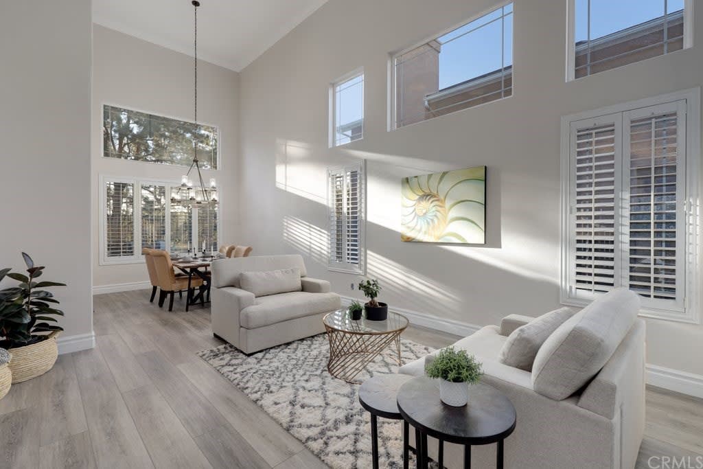 22691 Burlwood photo 4