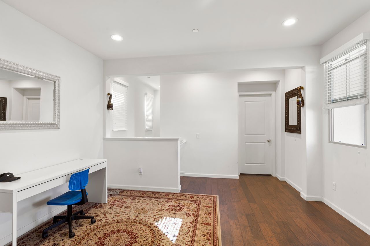 Private Address photo 8