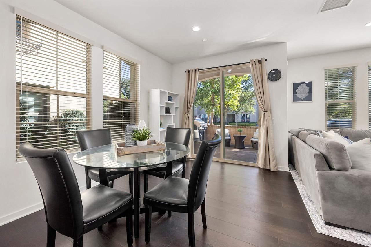 92 Finch photo 5