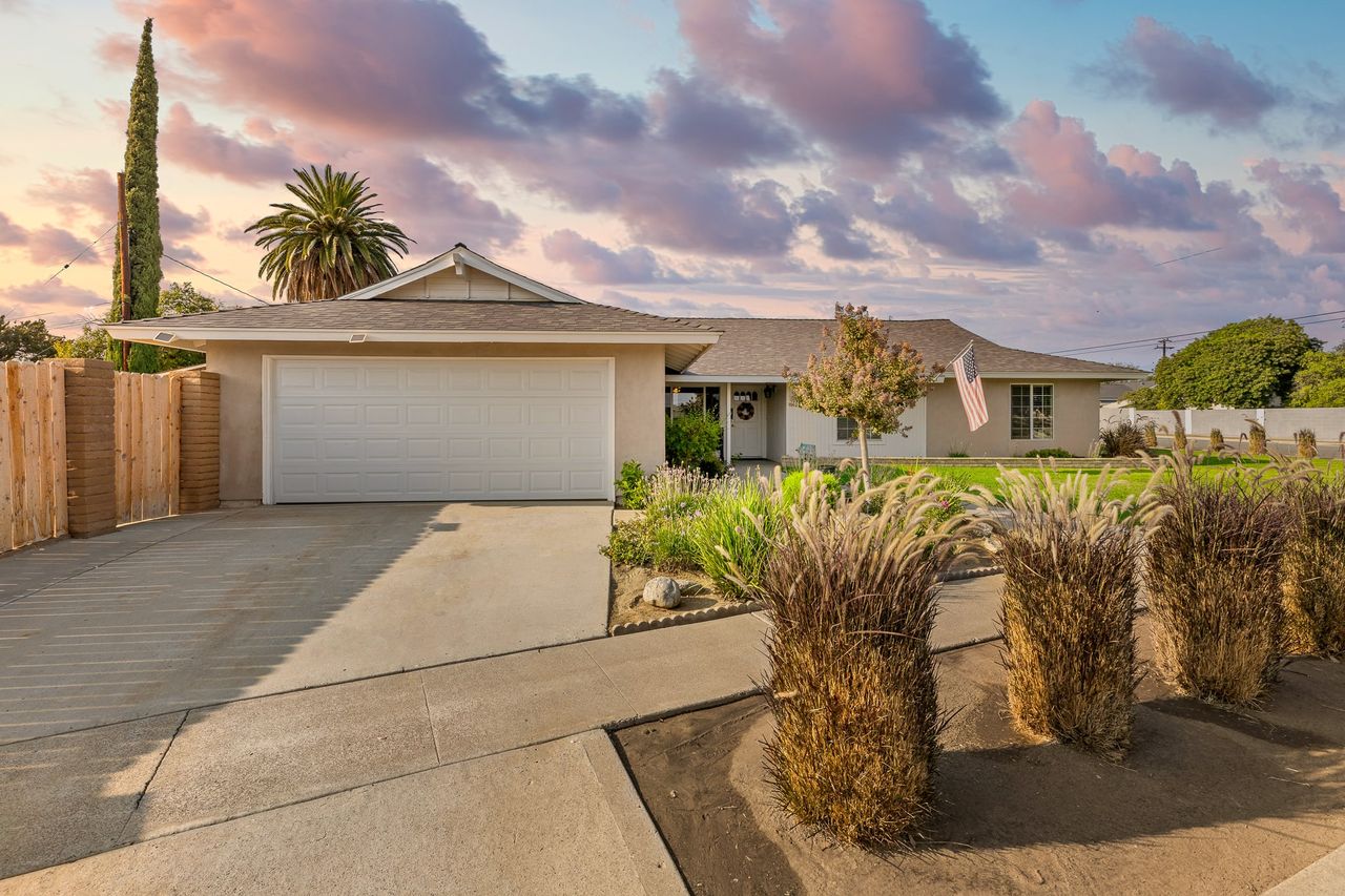 17127 Orange Dr  photo 1