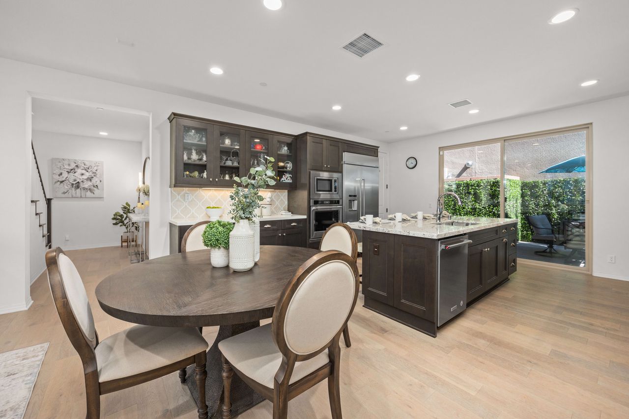 148 Hemisphere, Irvine, CA photo 8