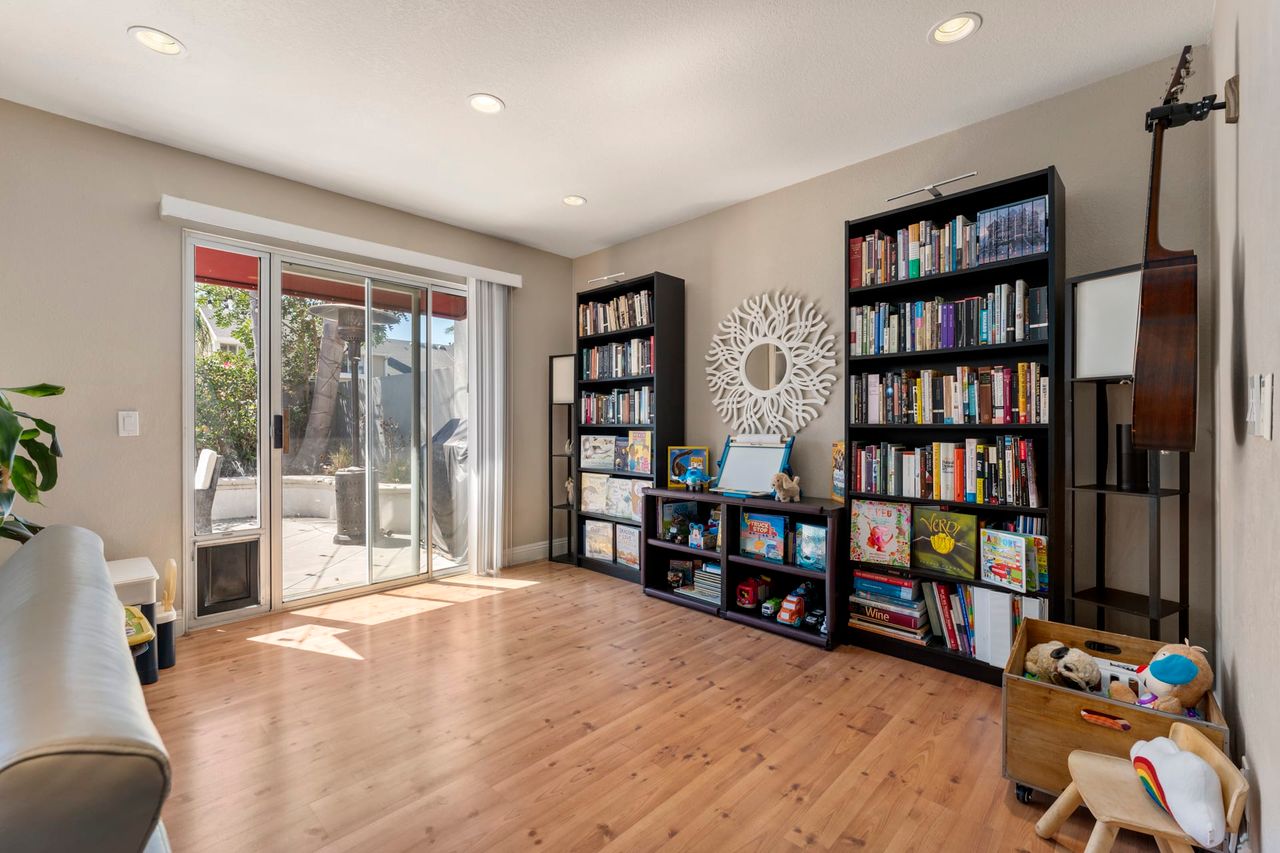26936 Carnelian Unit 241 photo 10
