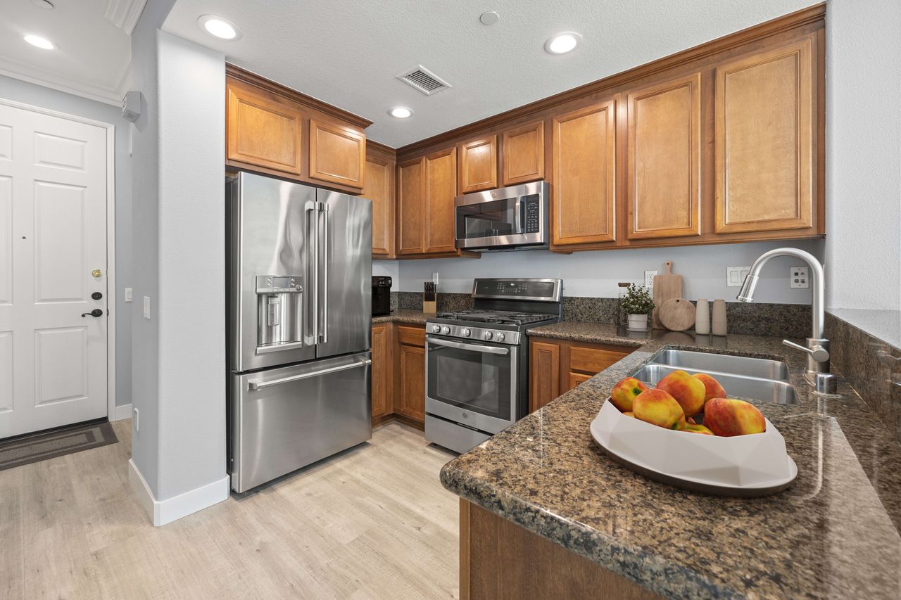 22 Valmont Way photo 6