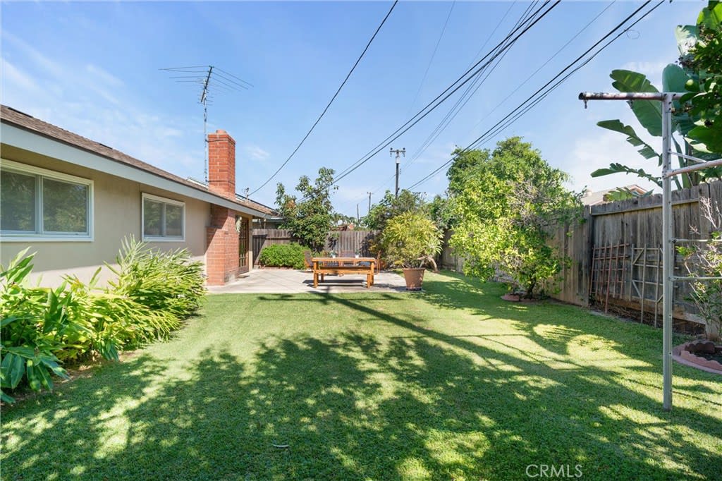 19592 Constellation Ln, Huntington Beach photo 3
