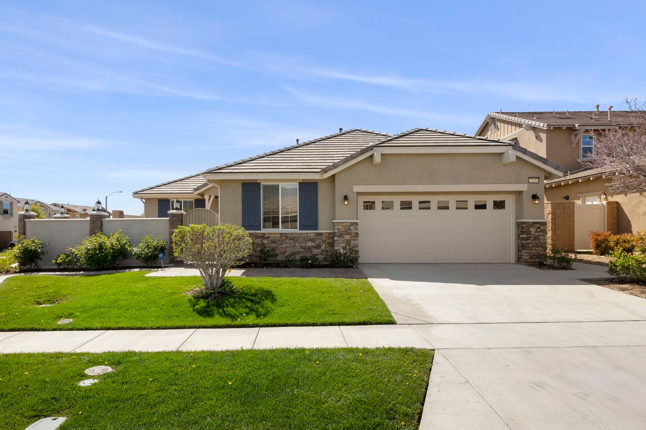 13253 Stanton Dr photo 3