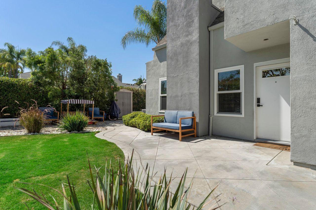 26936 Carnelian Unit 241 photo 3