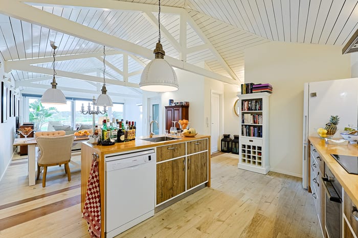 Kitchen and dining on the upper floor