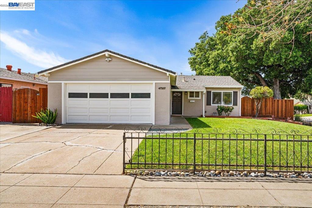 47507 Fortner St | Corcoran Icon