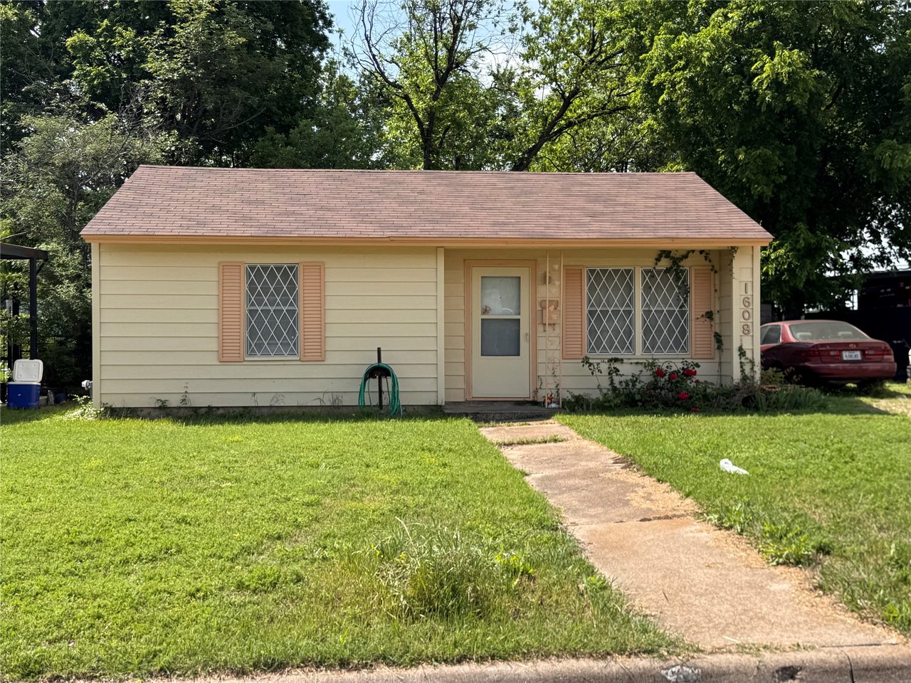 Property photo 1