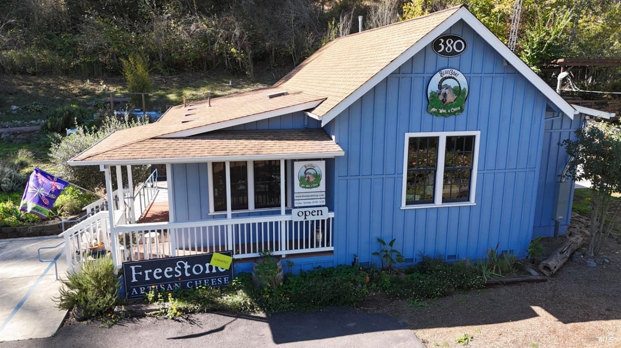 Property photo 1
