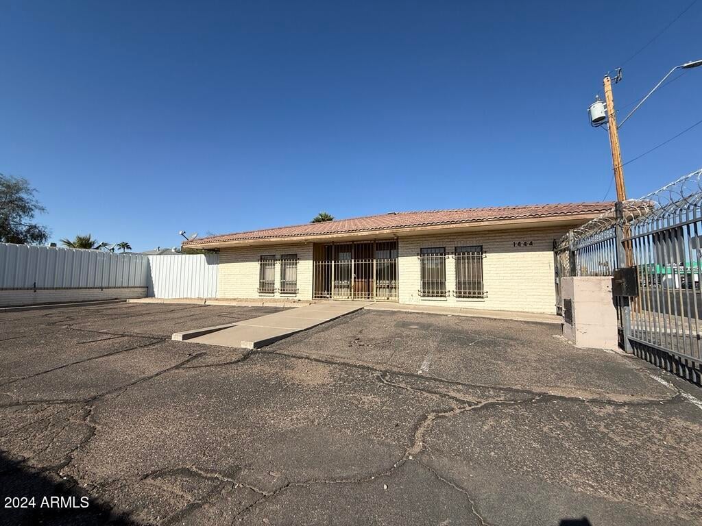 Property photo 1