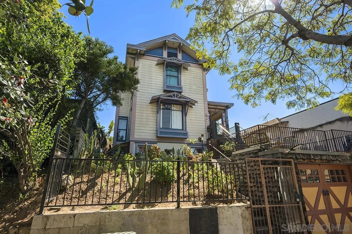 Property photo 1