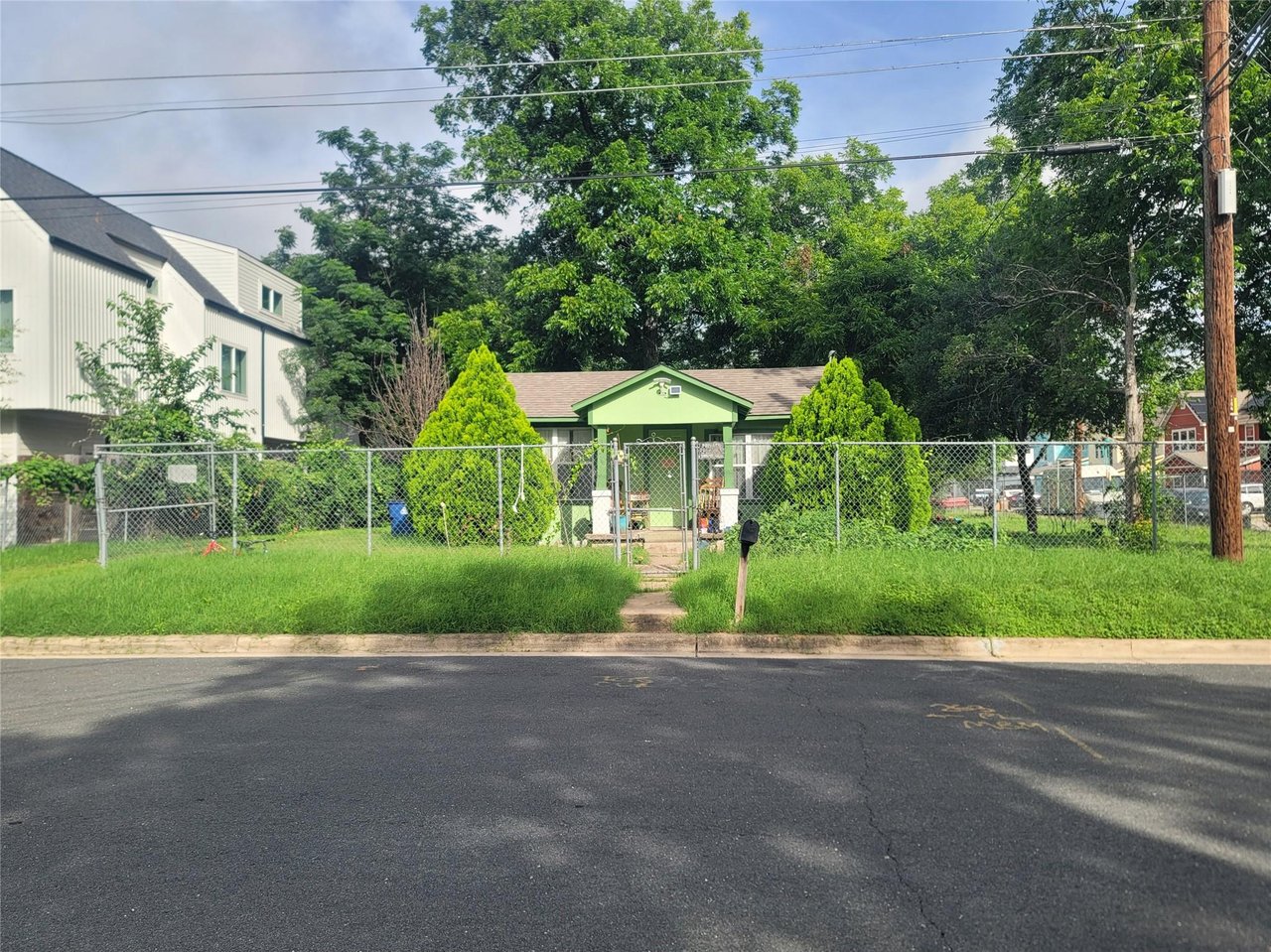 Property photo 1