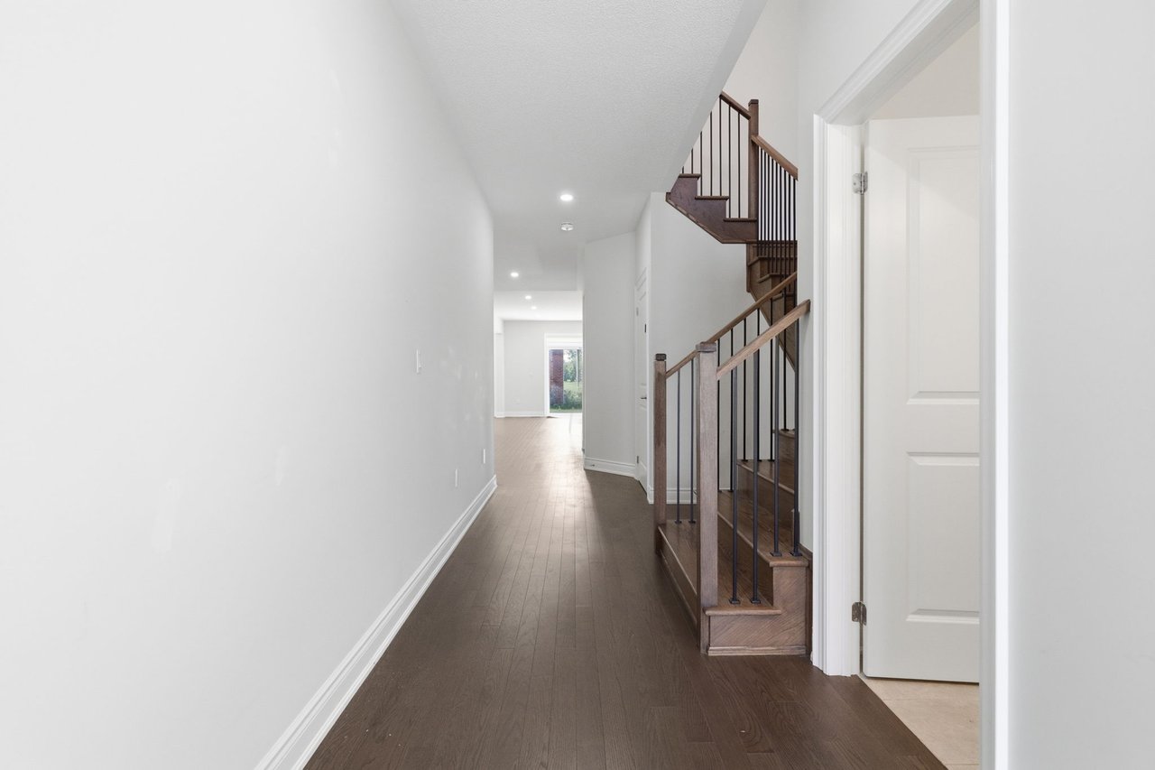 32 Bermondsey Way