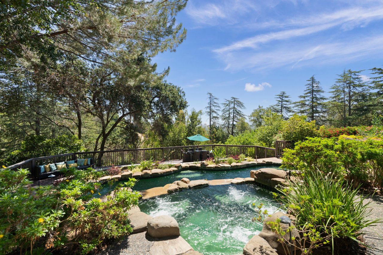 21100 Saratoga Hills Rd