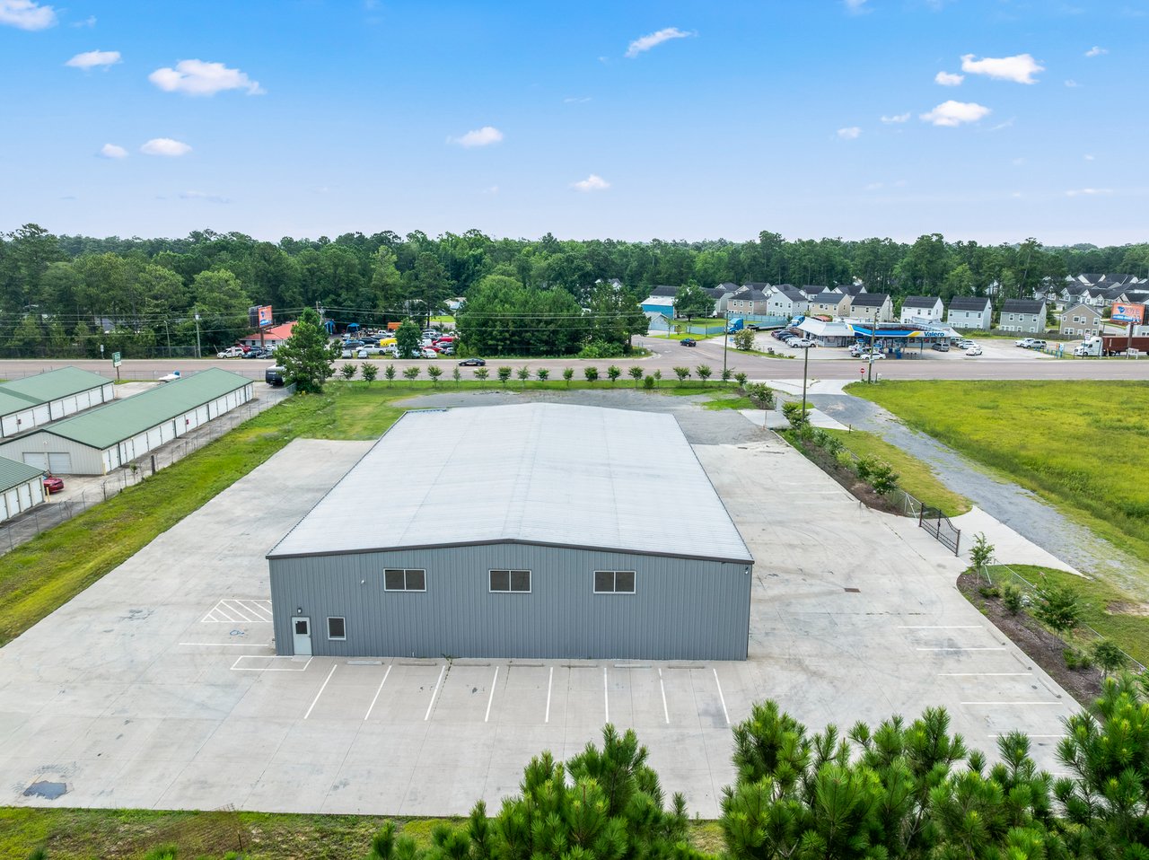 4,800 SF Flex/Warehouse – Hwy 17A, Moncks Corner