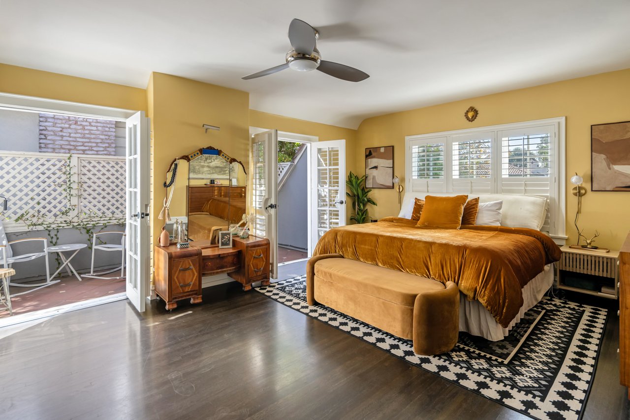 644 N Cherokee Ave, Hancock Park