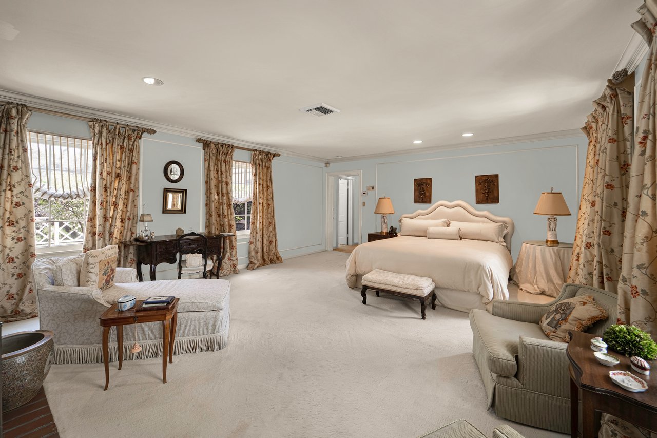 San Marino | Exclusive, Private Listing