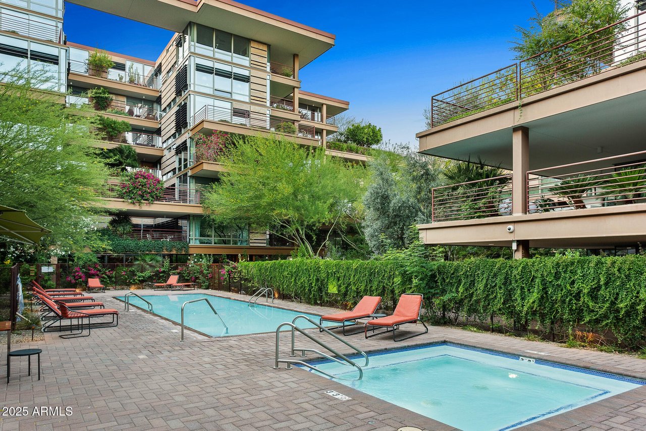 7147 E Rancho Vista Dr, #4007