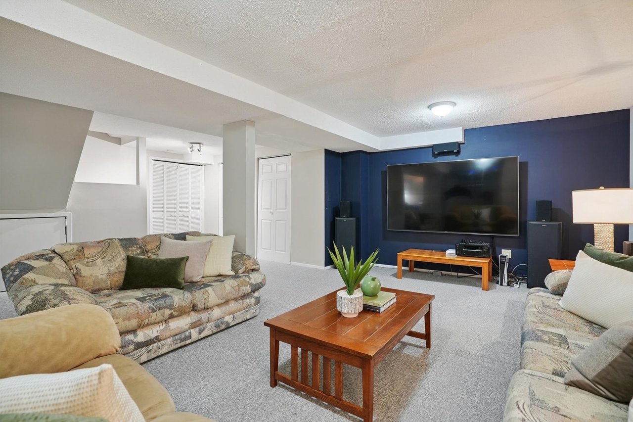 Executive Living in the Heart of Tyandaga
