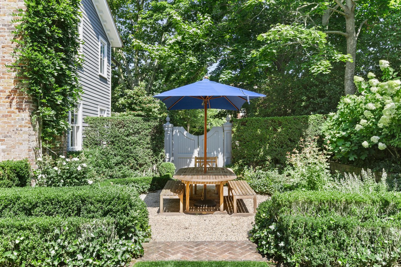 8 East Union Street, Sag Harbor