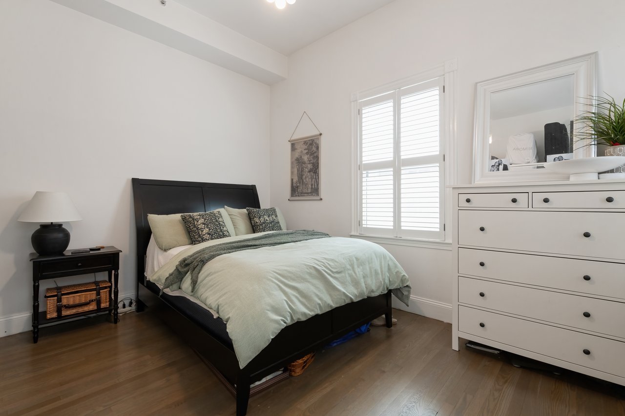 55 W Broadway, Unit 3