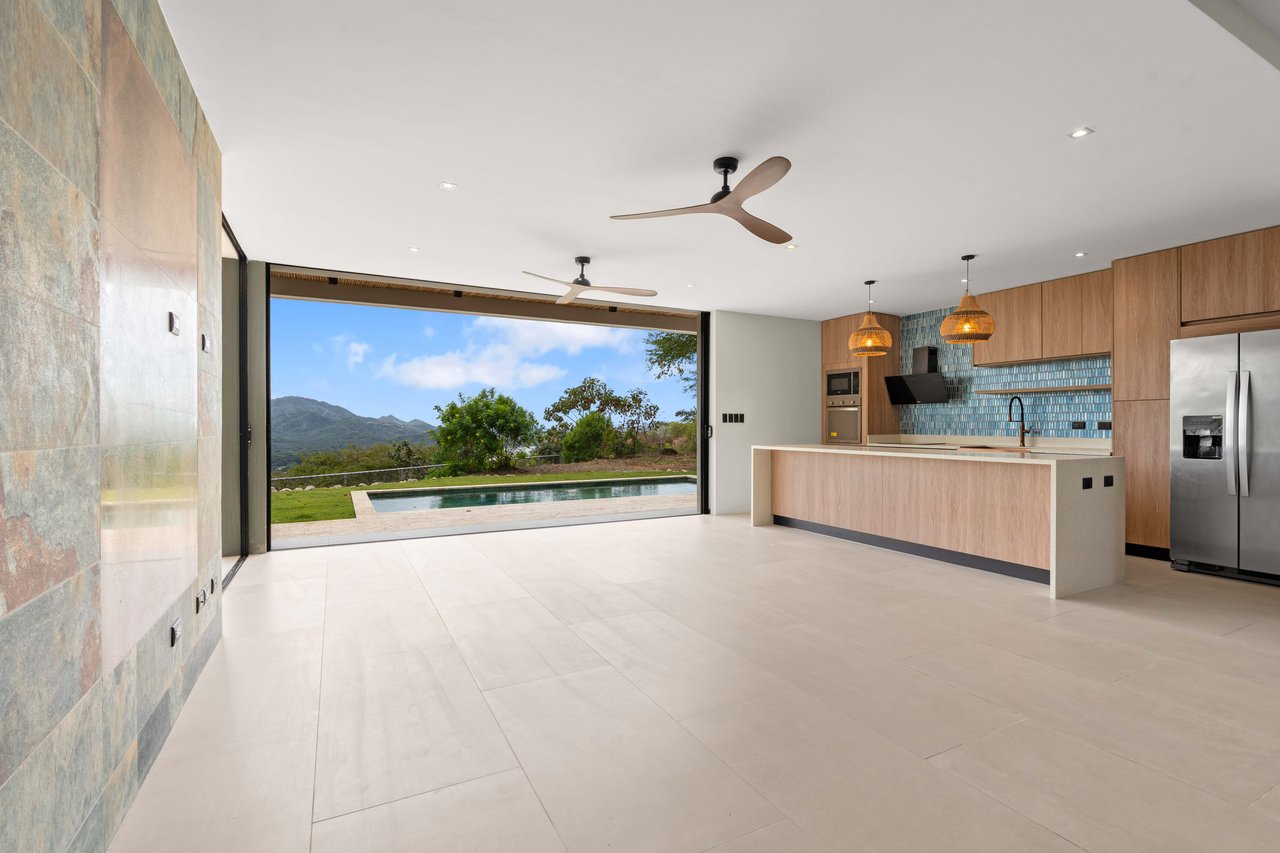 Villa Raoli | Get ready to live in your dream home in the stunning Pacific Heights!